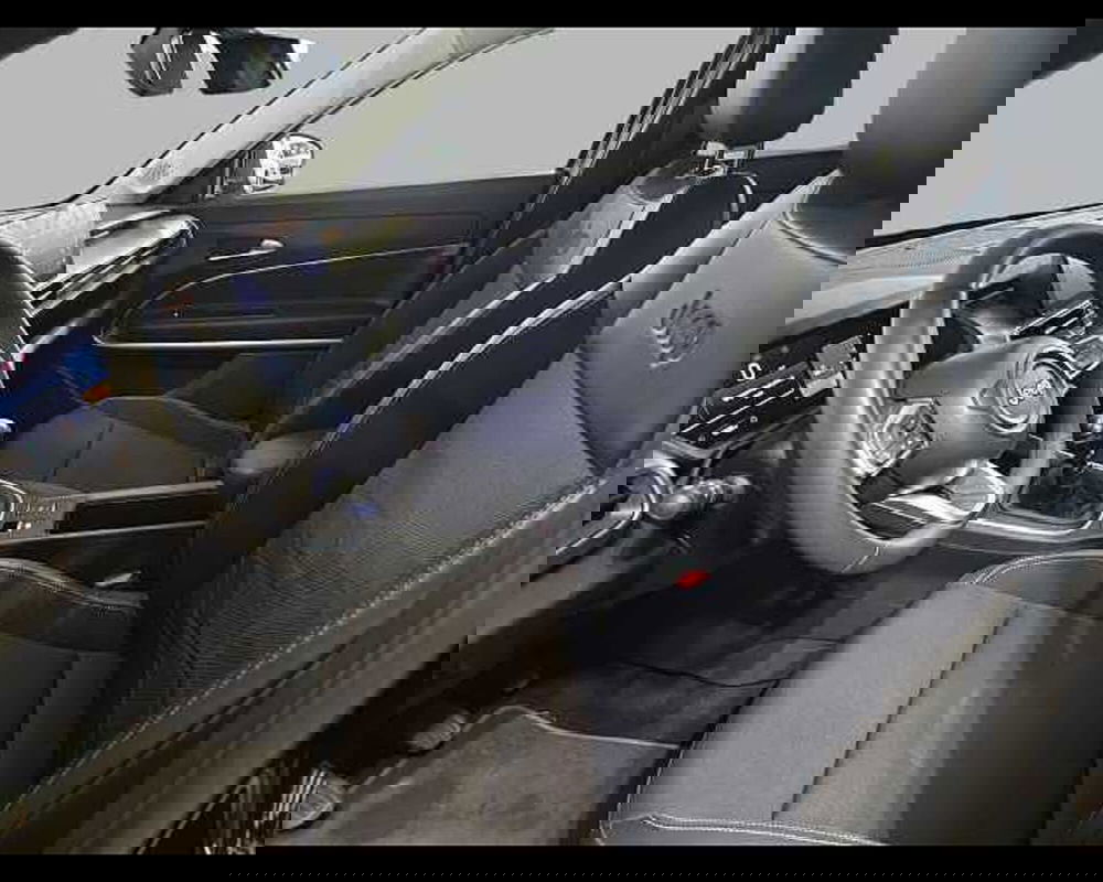 Jeep Avenger usata a Roma (8)