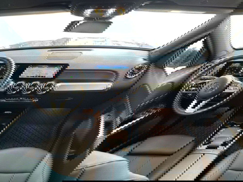 Mercedes-Benz EQB usata a Rimini (10)