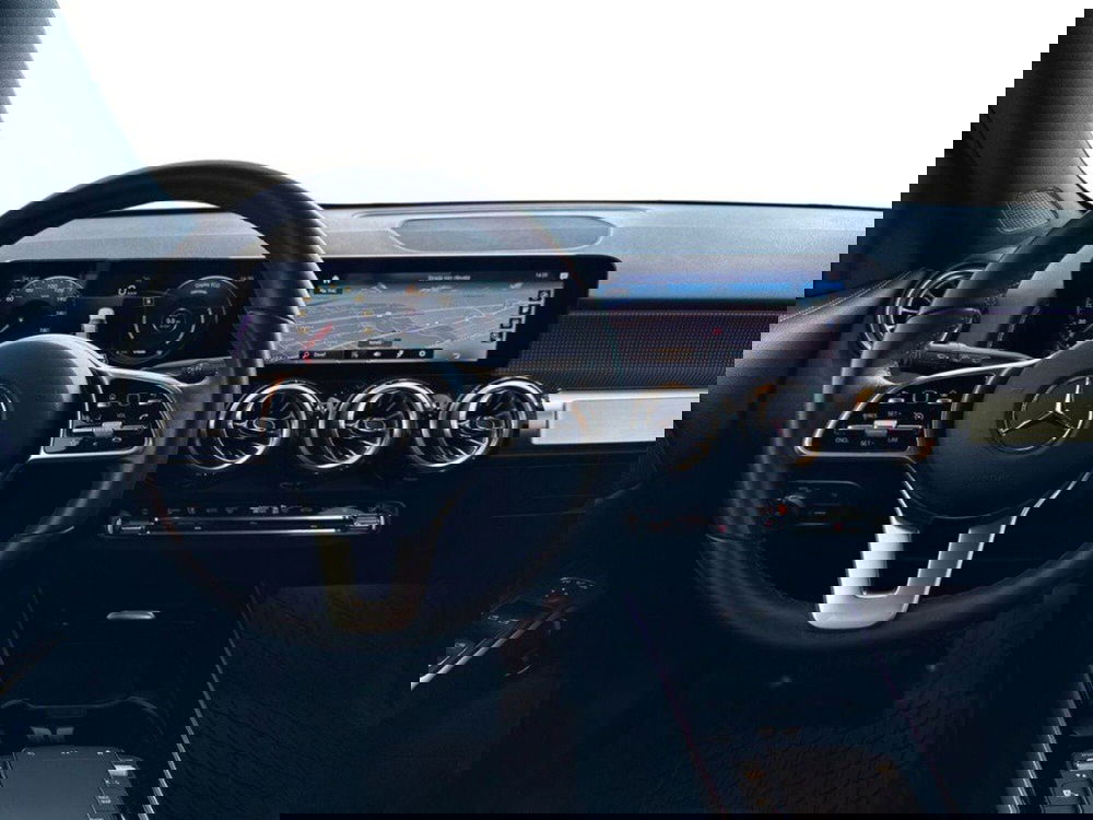 Mercedes-Benz EQB usata a Rimini (11)