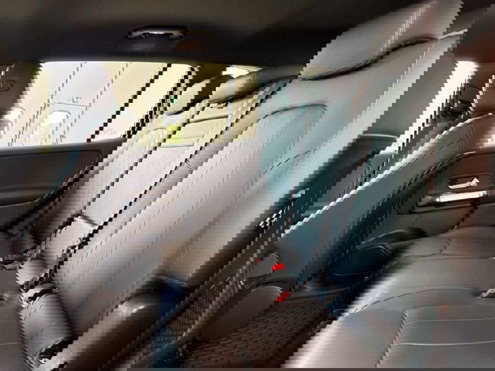 Mercedes-Benz EQB usata a Rimini (13)