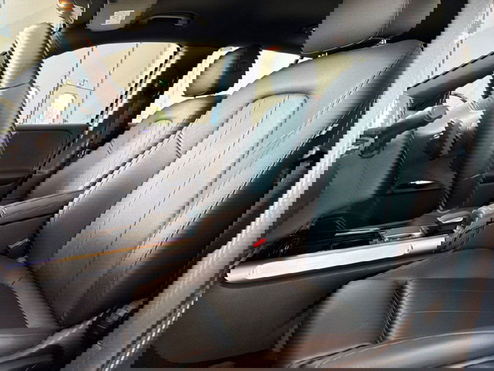 Mercedes-Benz EQB usata a Rimini (14)