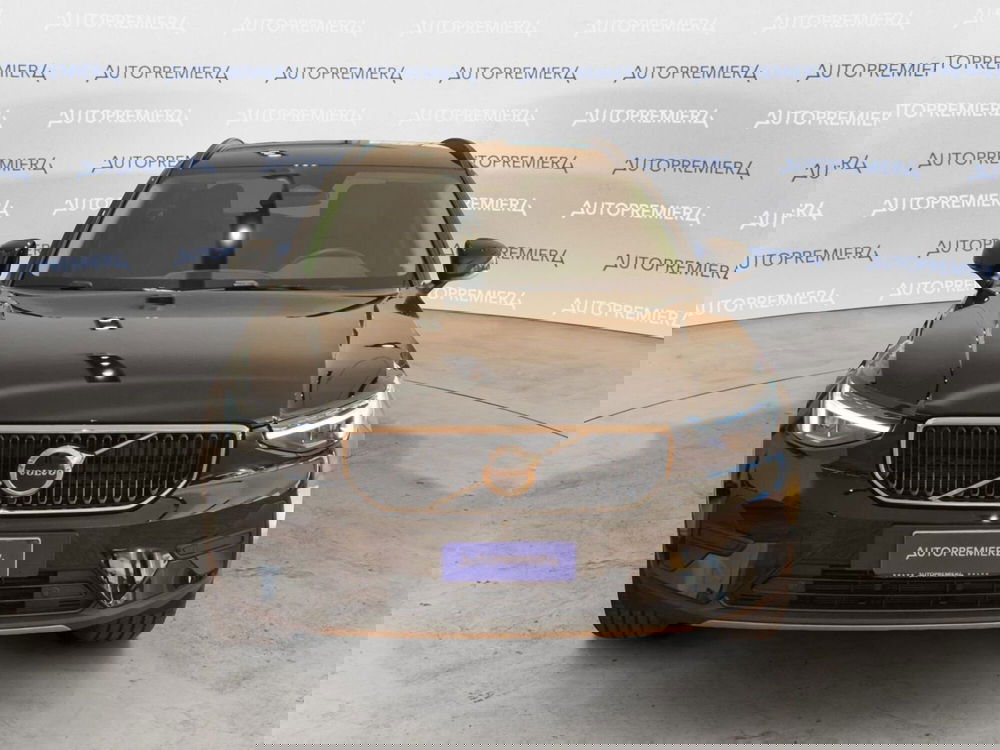 Volvo XC40 nuova a Como (2)