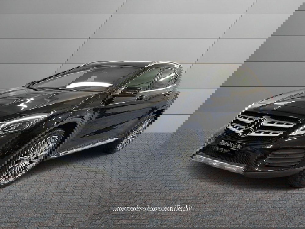 Mercedes-Benz GLA SUV usata a Macerata