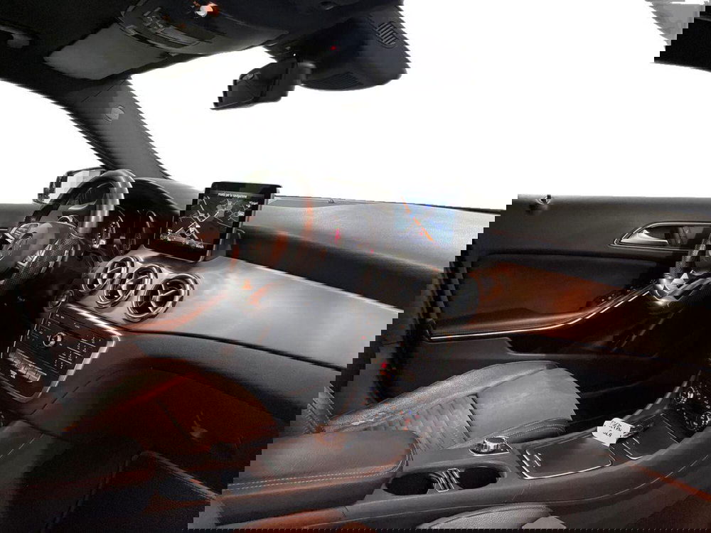 Mercedes-Benz GLA SUV usata a Macerata (12)