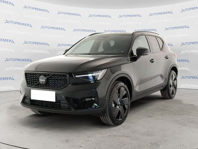 Volvo XC40 2.0 b3 Ultra Black Edition auto nuova a Como