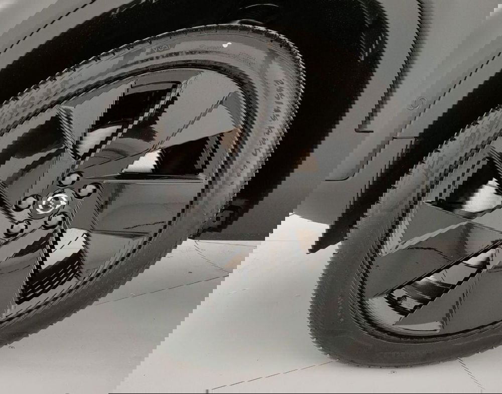 Volvo XC40 nuova a Como (7)