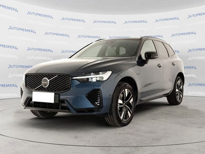 Volvo XC60 T6 Recharge AWD Plug-in Hybrid aut. Plus Dark nuova a Como