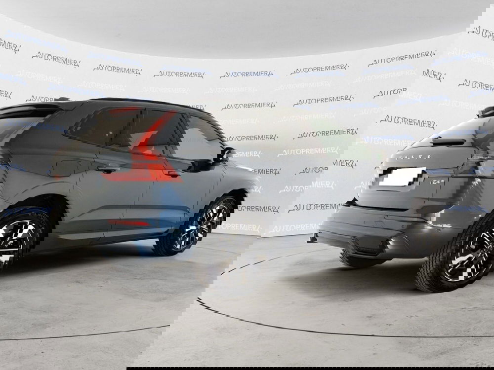 Volvo XC60 nuova a Como (3)