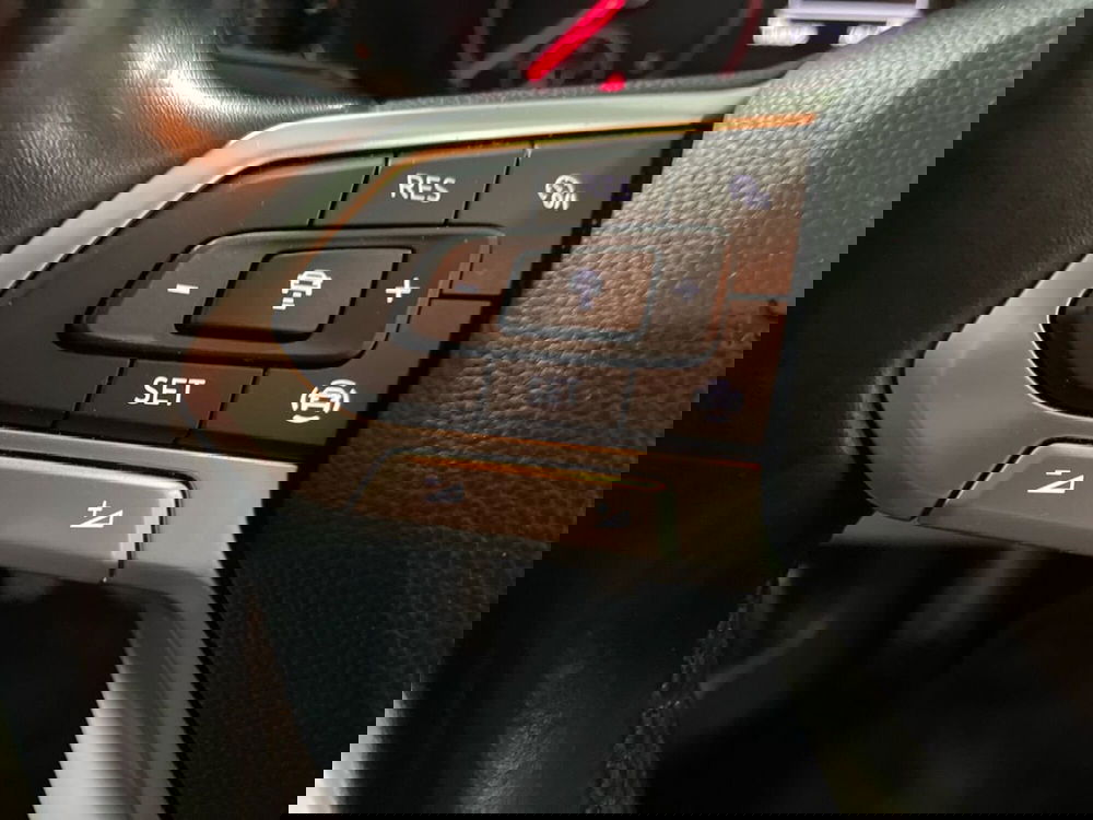 Volkswagen T-Cross usata a Macerata (20)