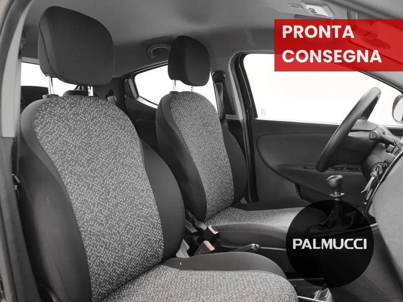 Lancia Ypsilon usata a Prato (10)