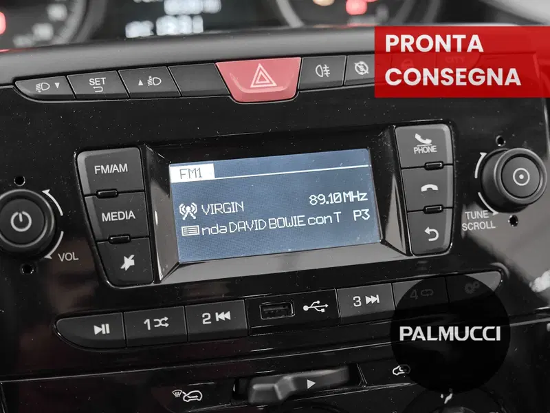 Lancia Ypsilon usata a Prato (14)