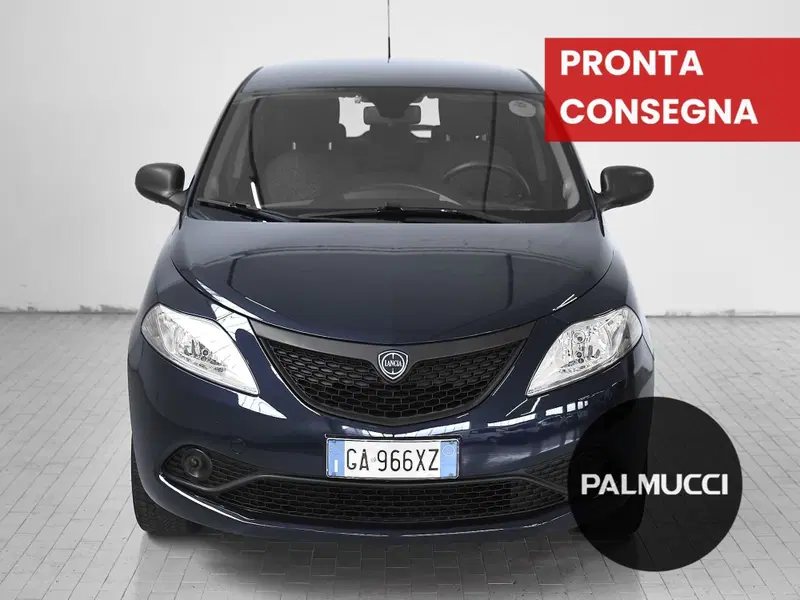 Lancia Ypsilon usata a Prato (2)
