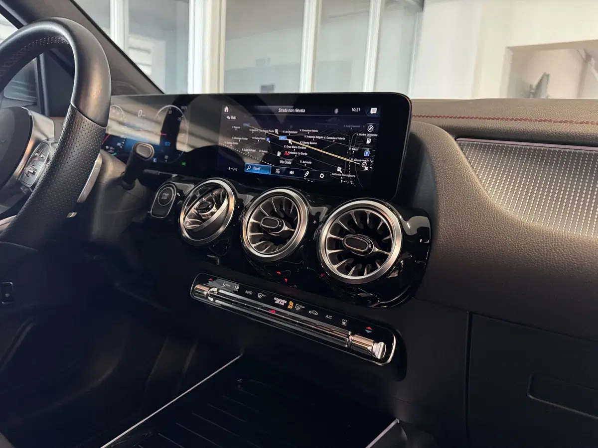 Mercedes-Benz EQA usata a Messina (12)