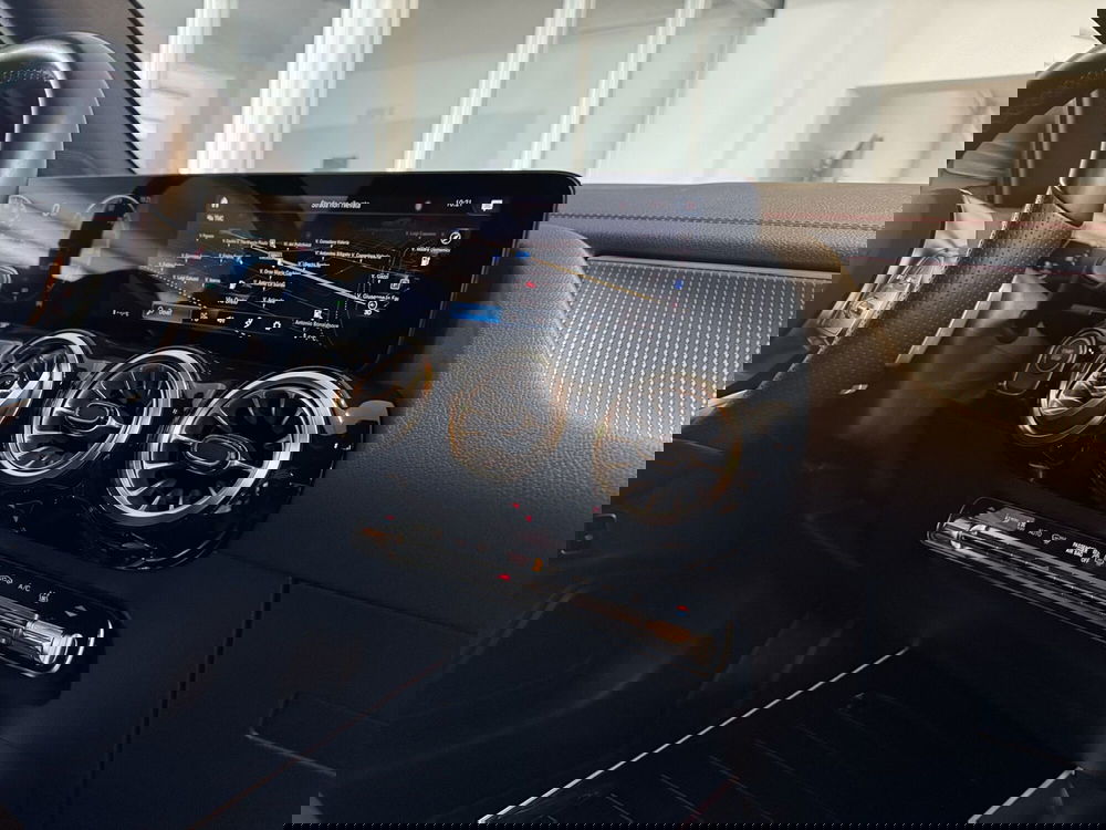 Mercedes-Benz EQA usata a Messina (12)