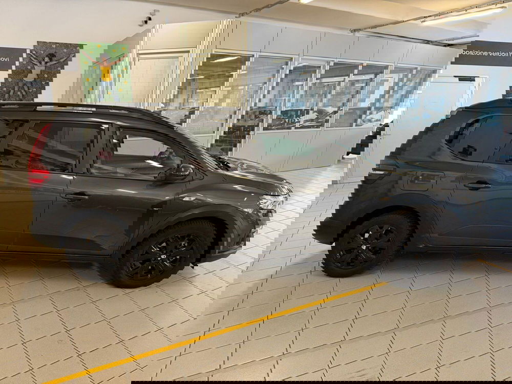 Dacia Jogger usata a Brescia (3)