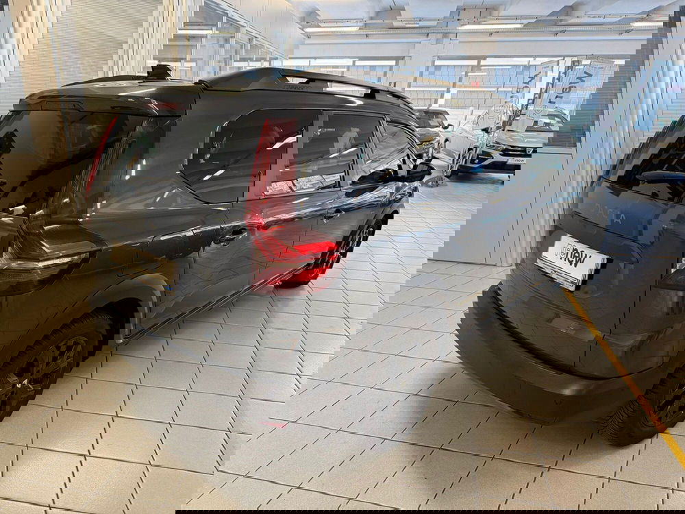 Dacia Jogger usata a Brescia (7)