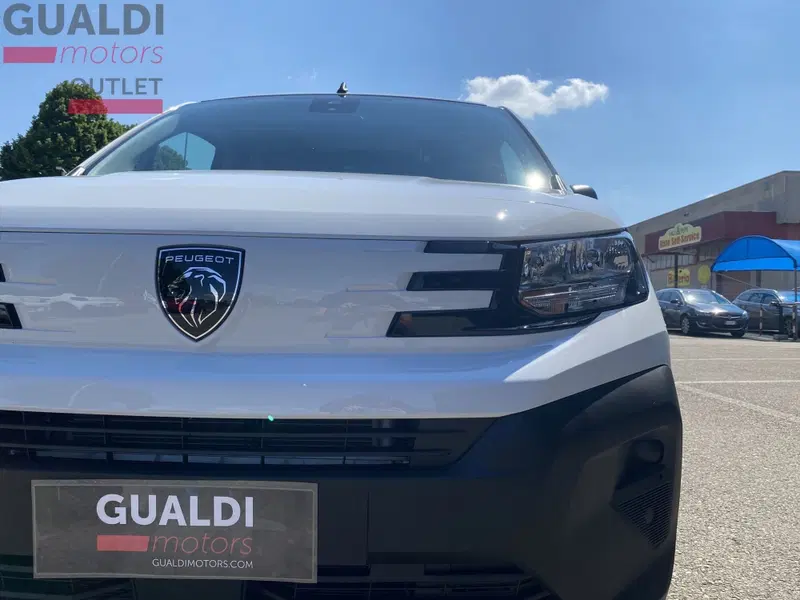 Peugeot Partner Furgone nuova a Modena (10)