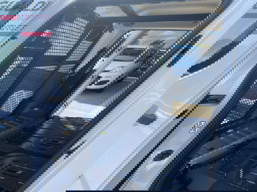 Peugeot Partner Furgone nuova a Modena (16)