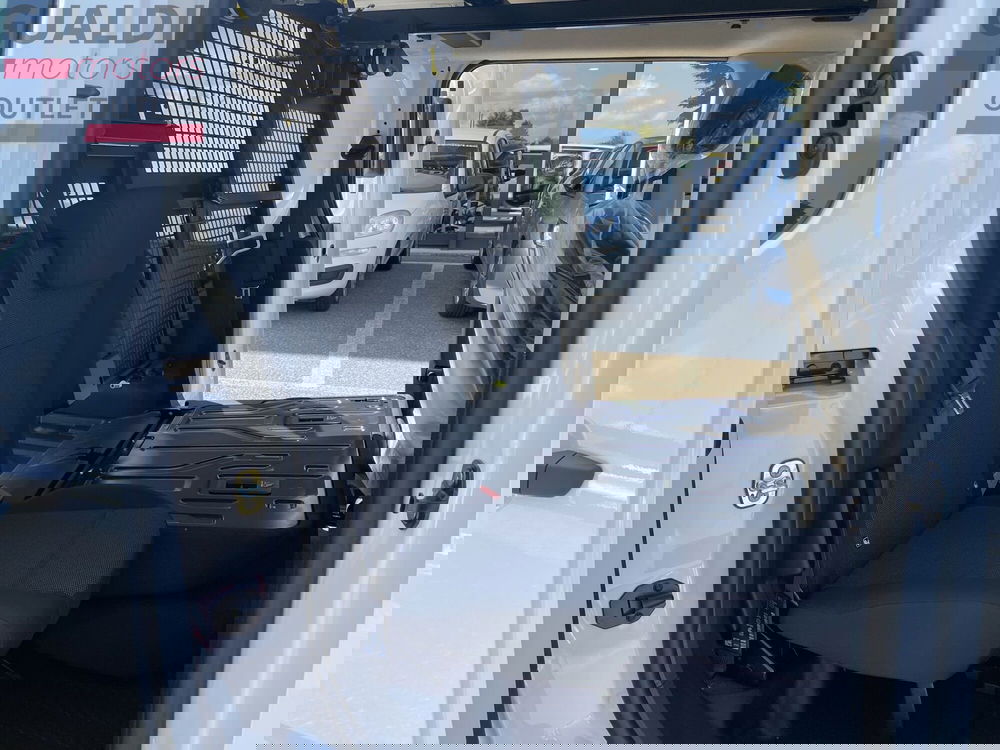 Peugeot Partner Furgone nuova a Modena (3)