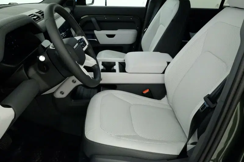 Land Rover Defender usata a Mantova (13)