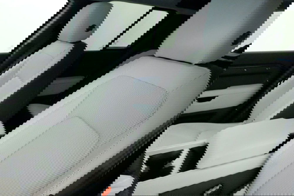 Land Rover Defender usata a Mantova (14)