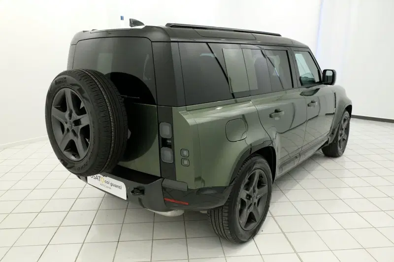 Land Rover Defender usata a Mantova (2)