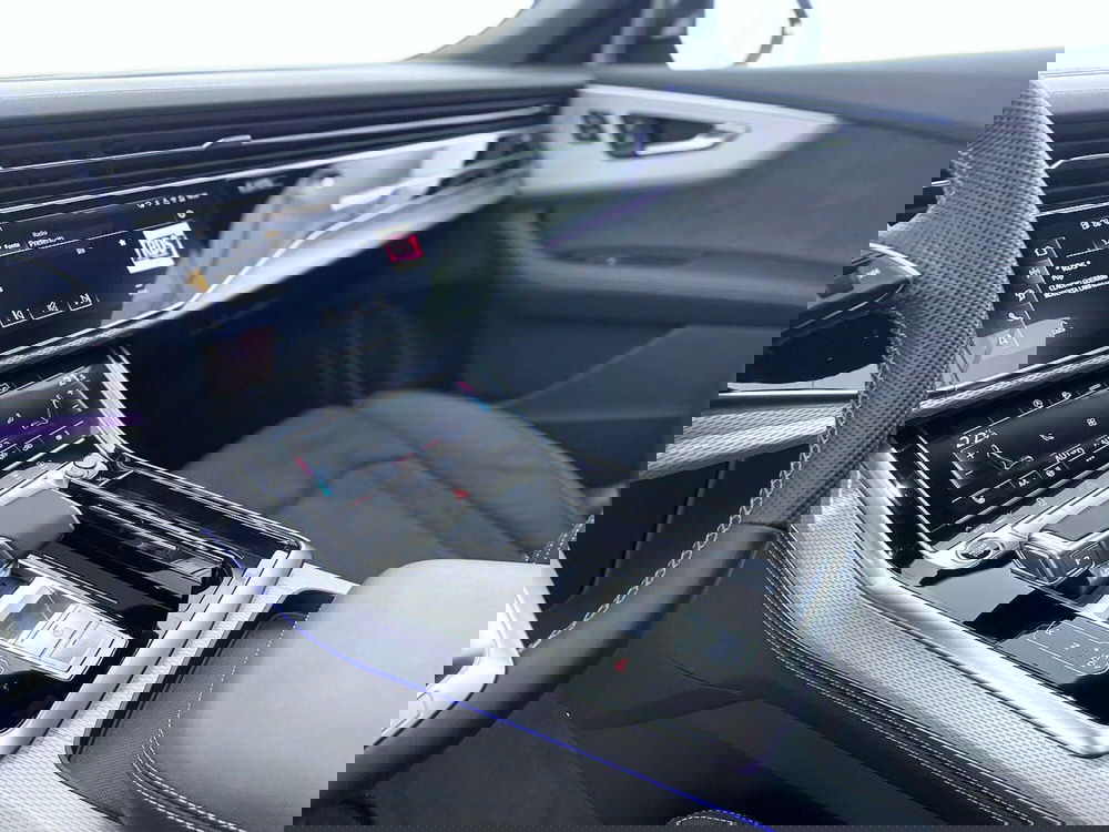 Audi Q8 usata a Perugia (18)