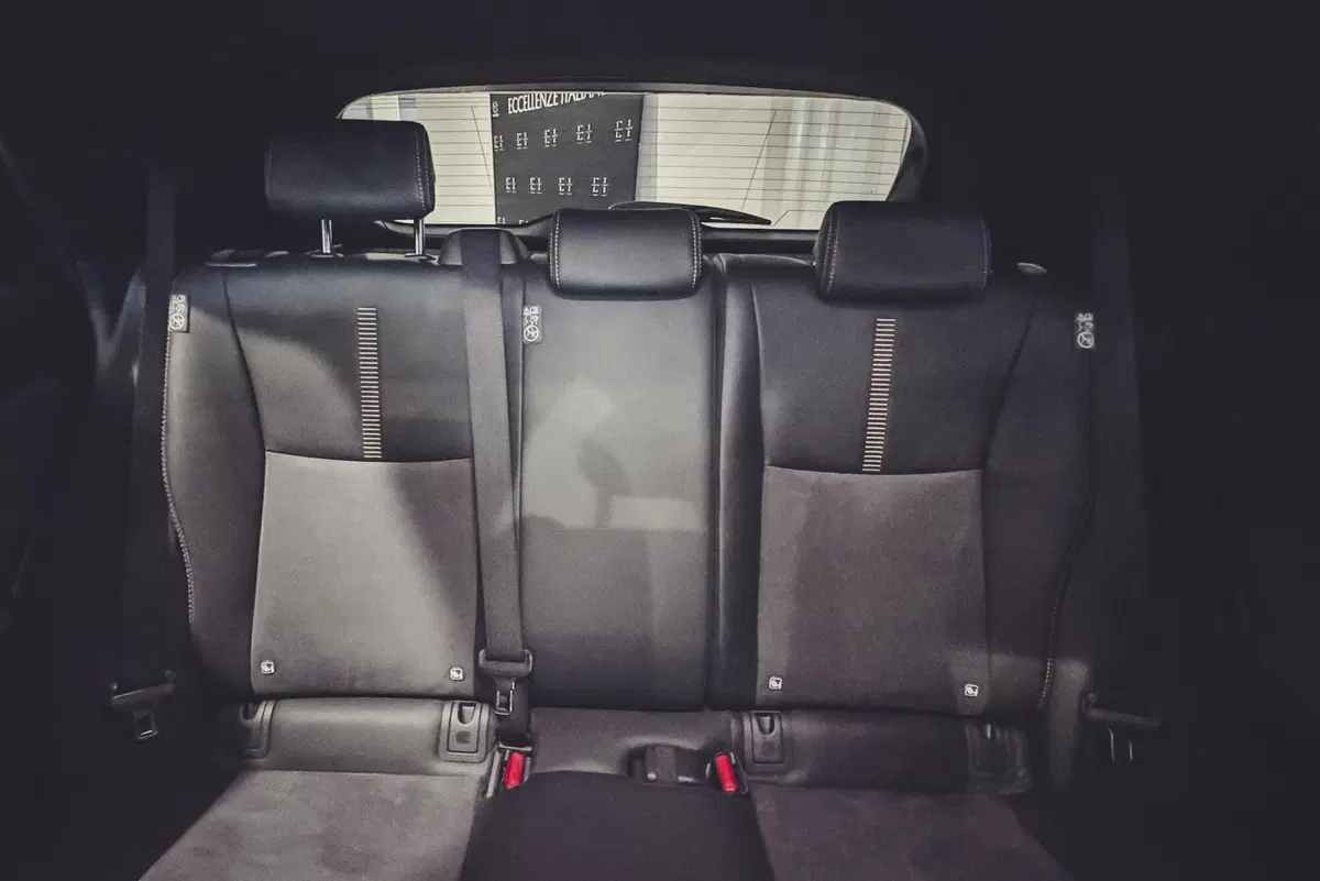 Lexus LBX usata a Vercelli (11)