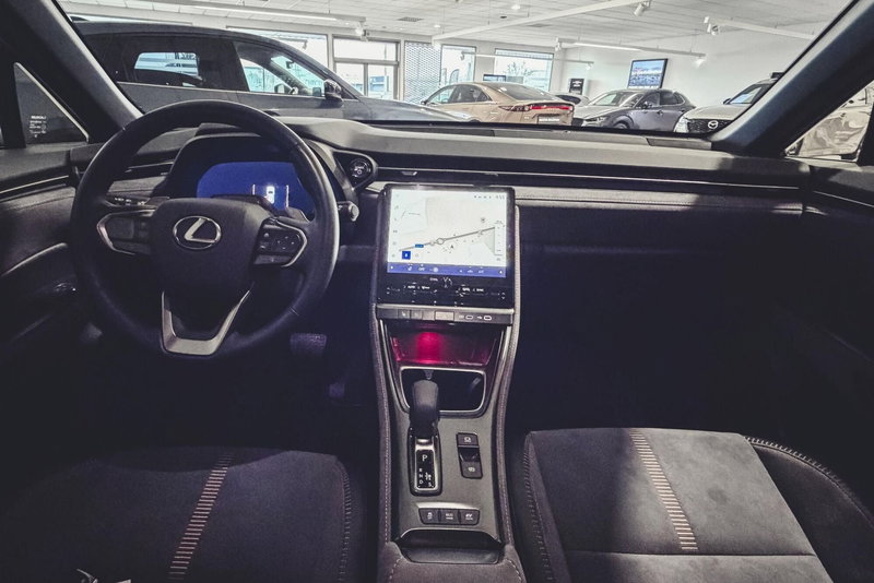 Lexus LBX usata a Vercelli (12)