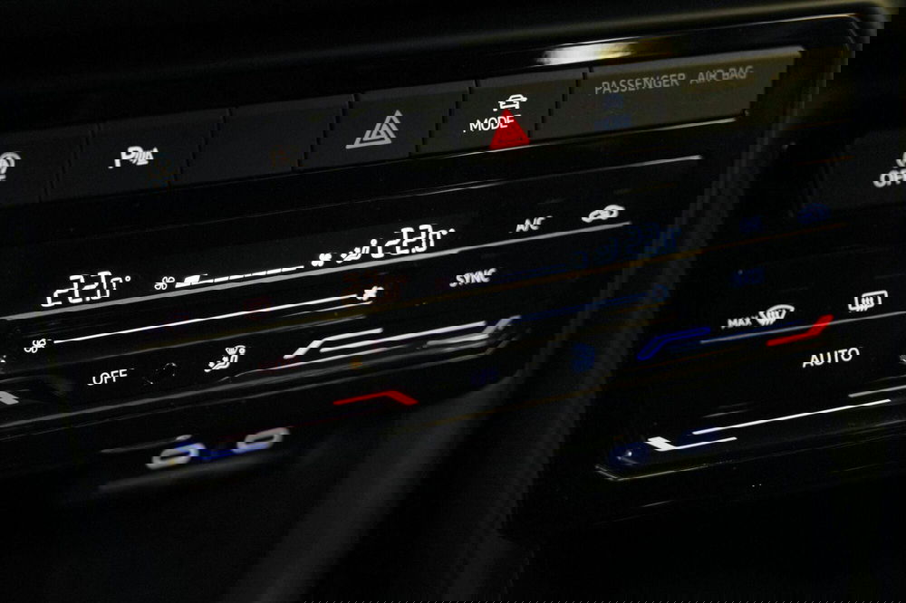 Volkswagen T-Cross usata a Varese (15)