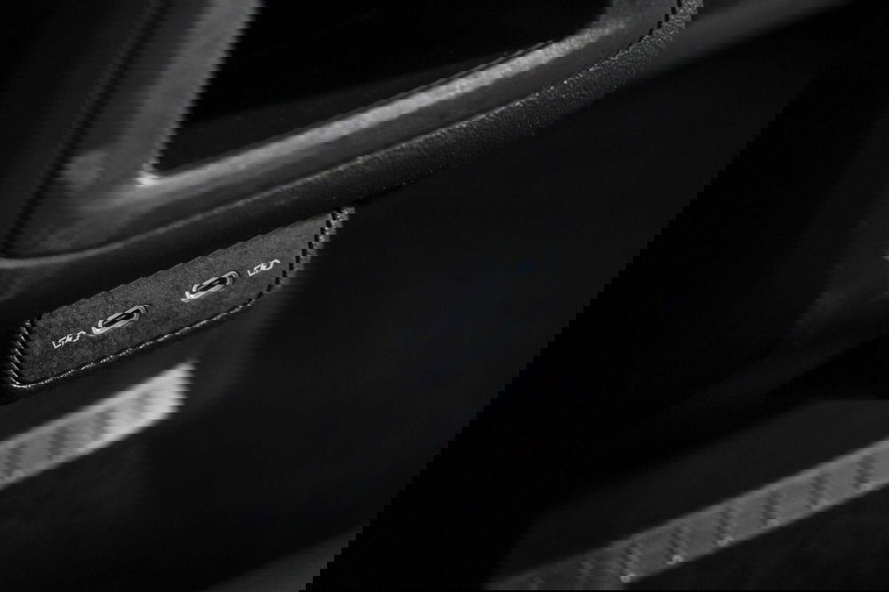 Volkswagen T-Cross usata a Varese (17)