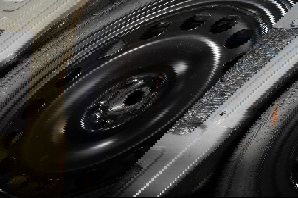 Volkswagen T-Cross usata a Varese (19)