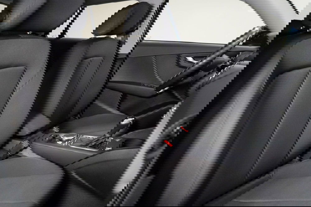 Audi Q2 usata a Varese (13)