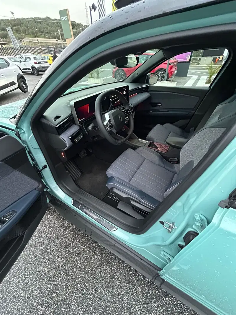 Renault Scenic E-Tech Electric usata a Roma (5)