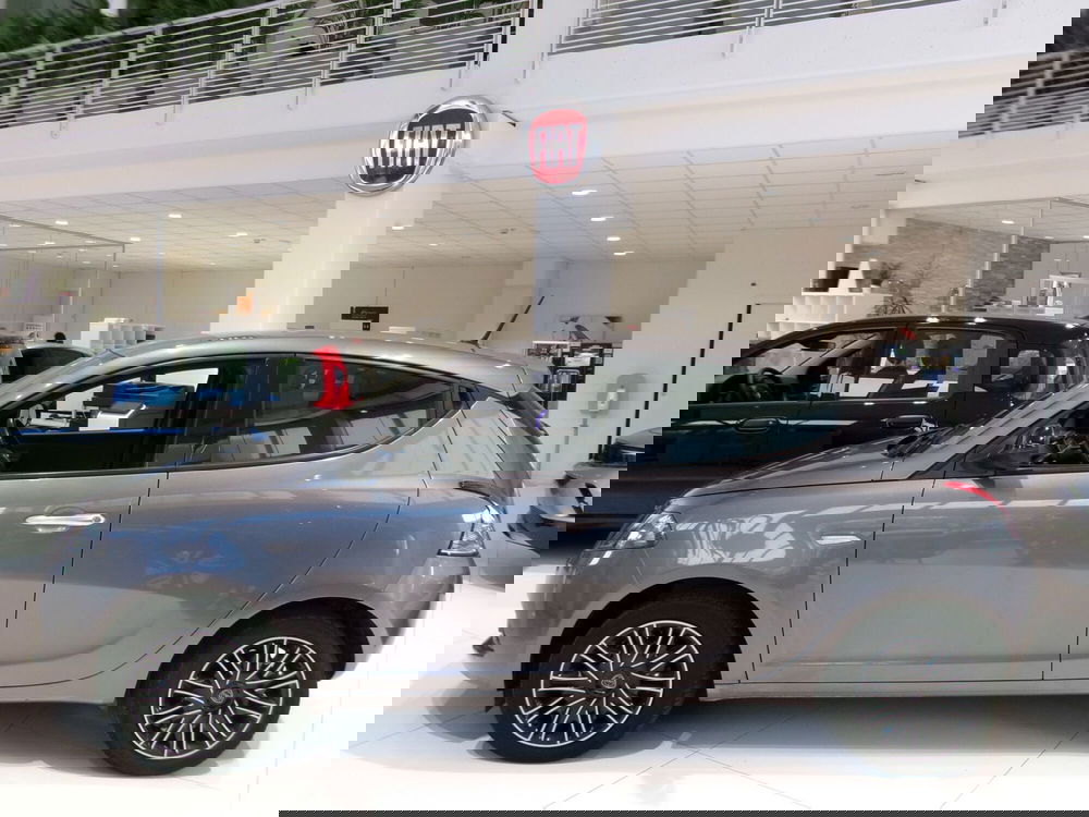 Lancia Ypsilon usata a Venezia (2)