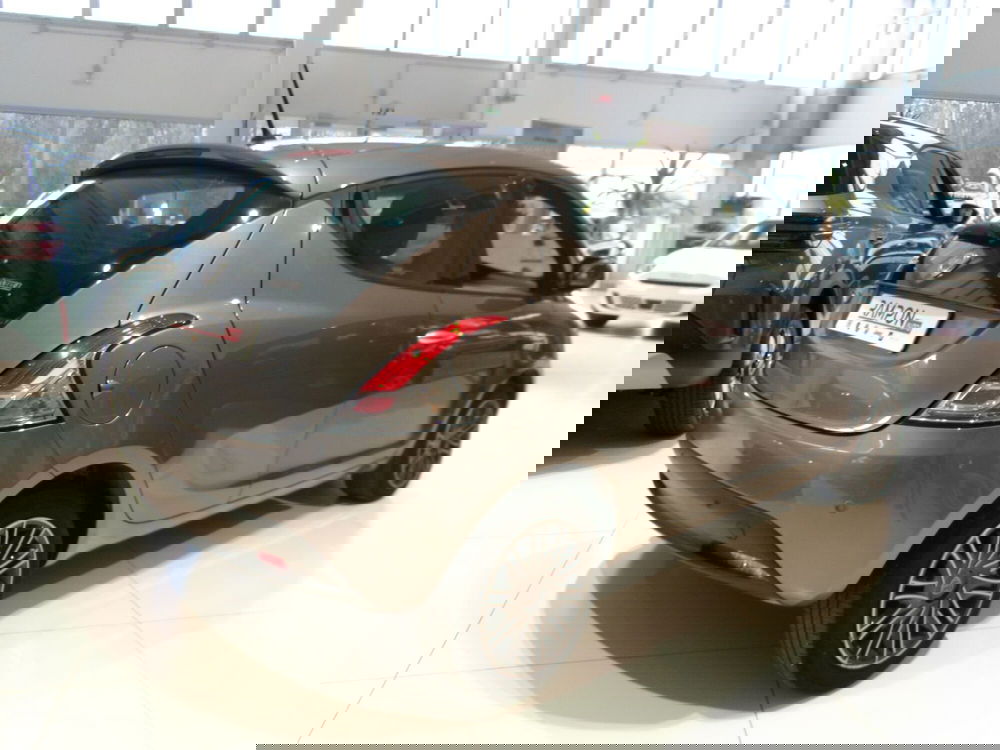 Lancia Ypsilon usata a Venezia (5)