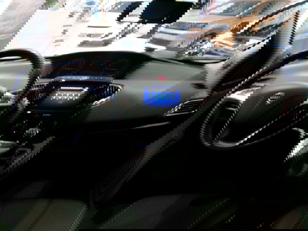 Lancia Ypsilon usata a Venezia (9)