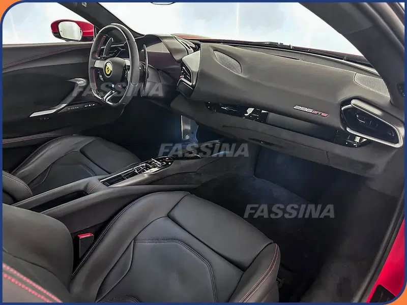 Ferrari 296 Coupé usata a Milano (12)