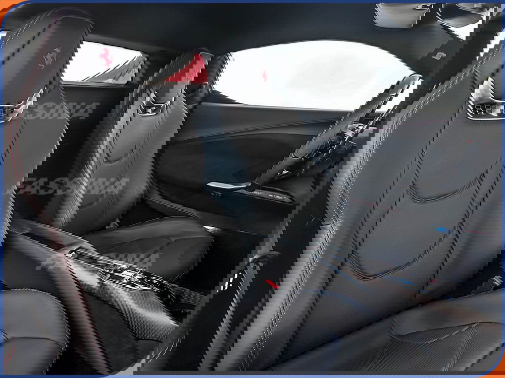 Ferrari 296 Coupé usata a Milano (13)