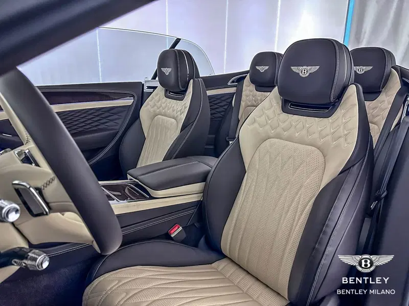 Bentley Continental GTC nuova a Milano (10)