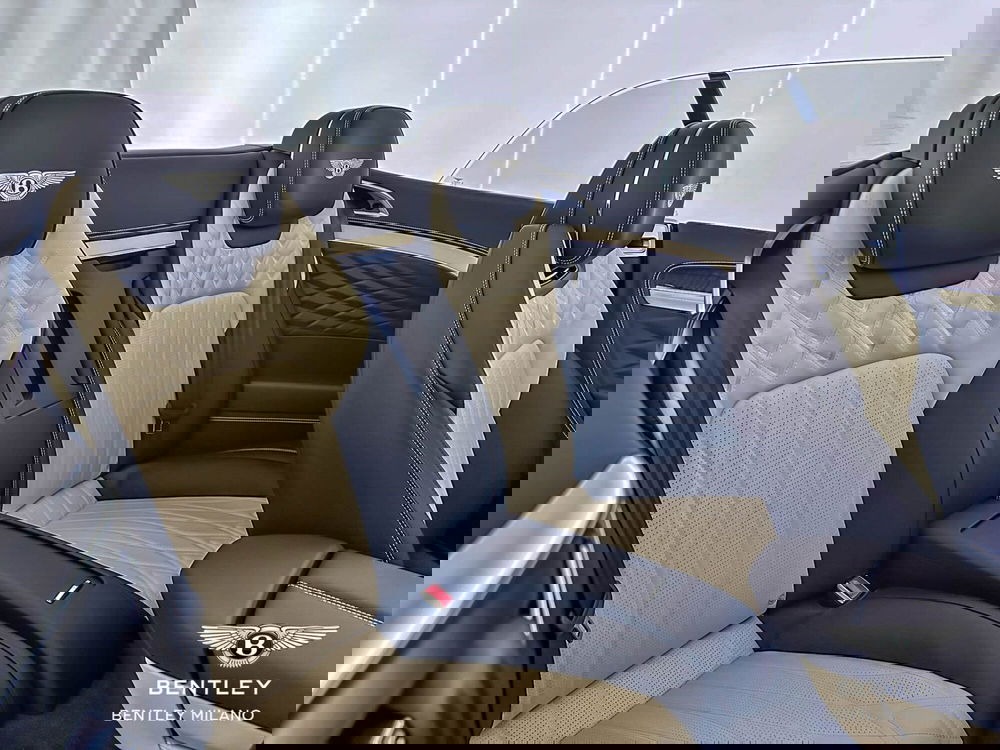 Bentley Continental GTC nuova a Milano (13)