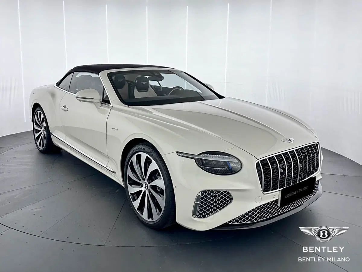 Bentley Continental GTC nuova a Milano (2)