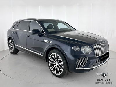 Bentley Bentayga EWB 4.0 V8 Azure auto nuova a Milano