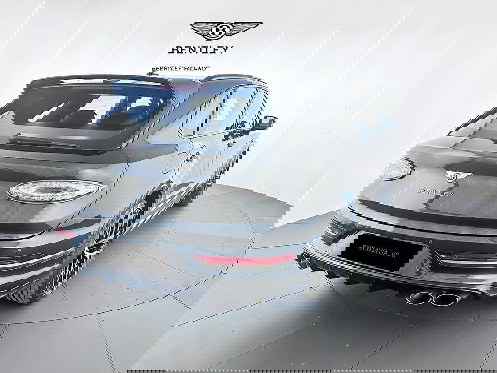 Bentley Bentayga nuova a Milano (7)