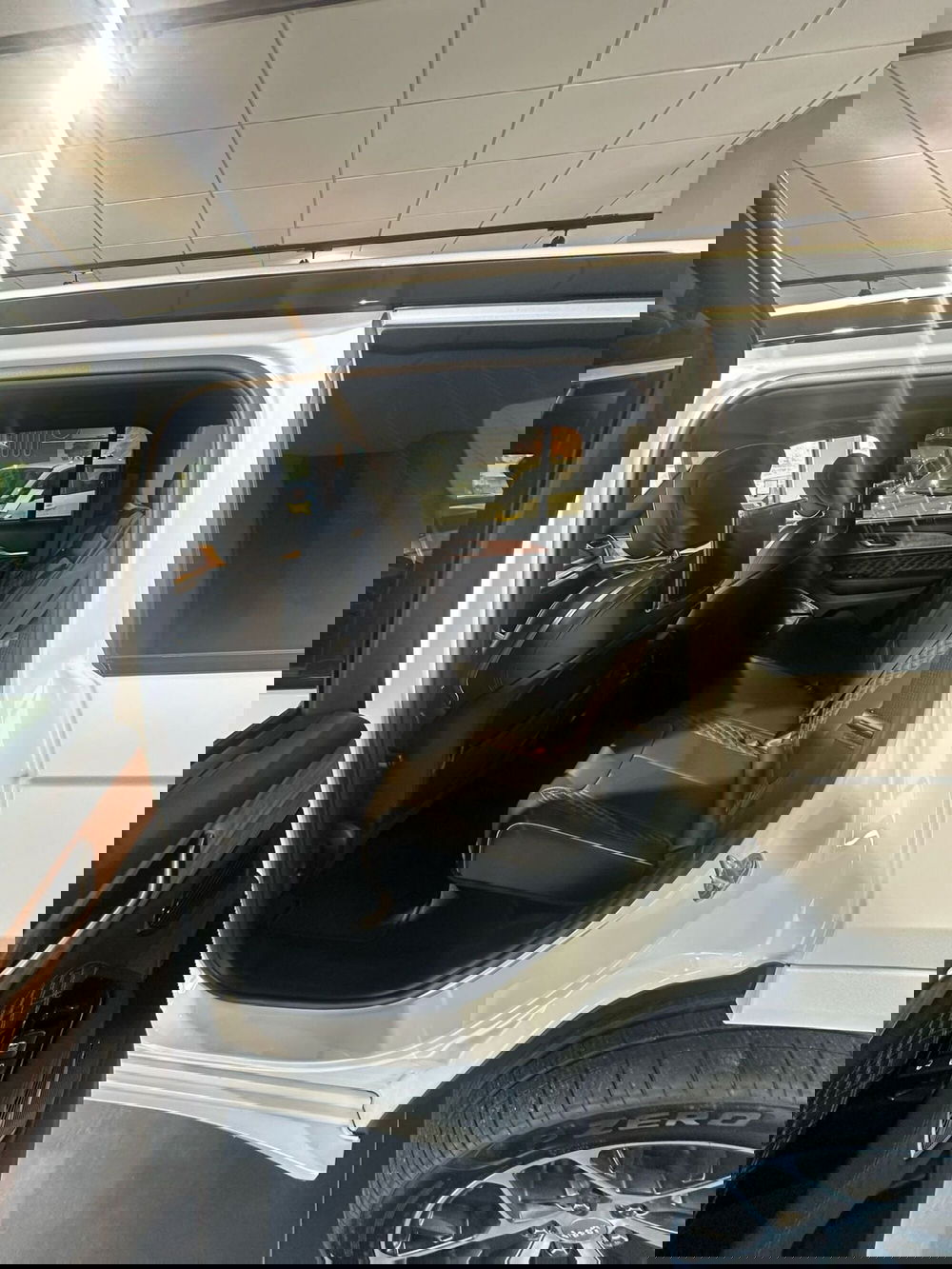 Jeep Grand Cherokee nuova a Lucca (7)