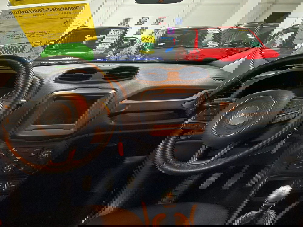 Jeep Grand Cherokee nuova a Lucca (9)