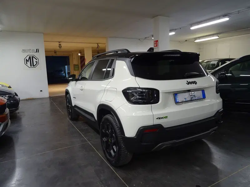 Jeep Avenger nuova a Lucca (3)