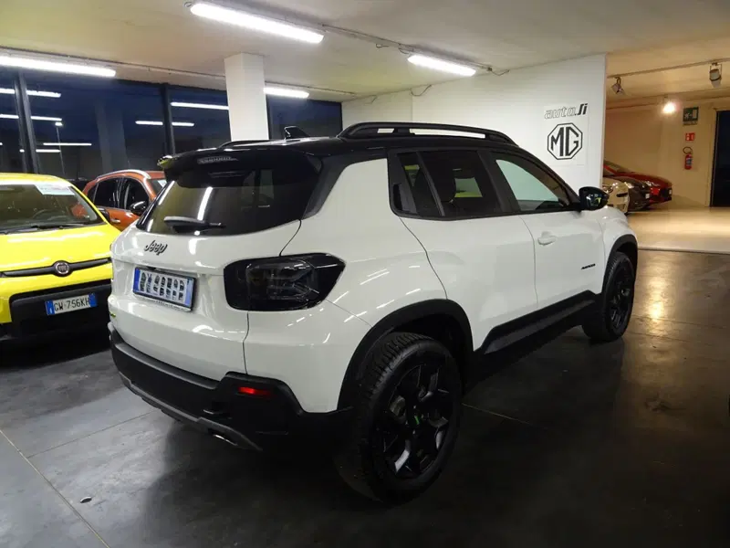 Jeep Avenger nuova a Lucca (5)