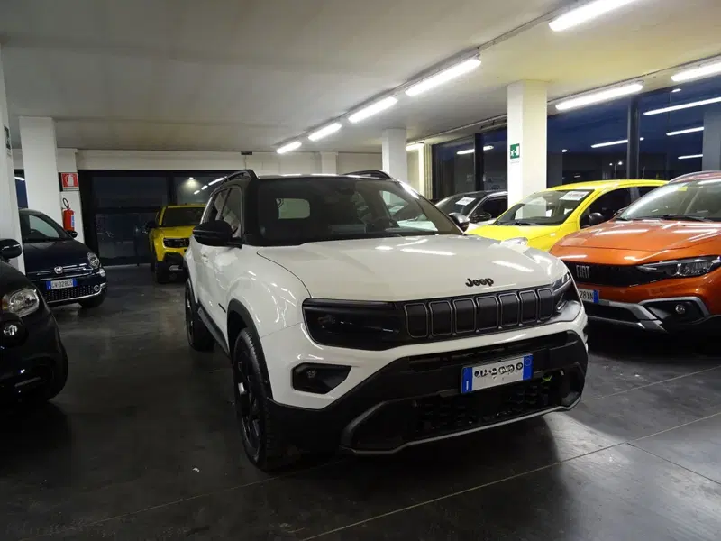 Jeep Avenger nuova a Lucca (8)