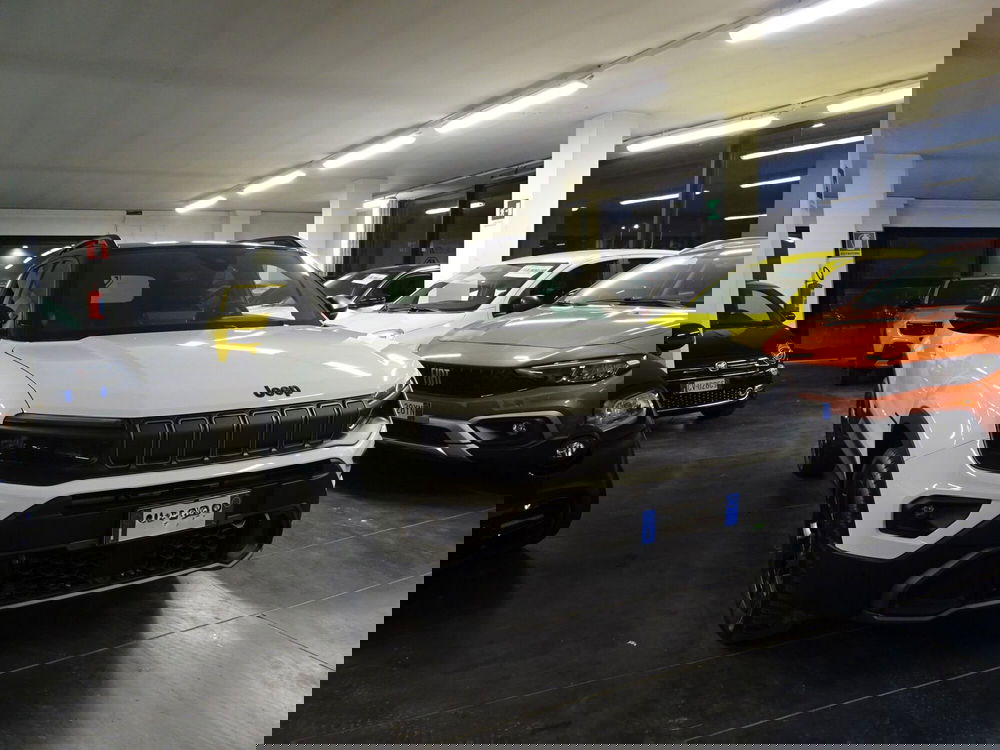 Jeep Avenger nuova a Lucca (8)